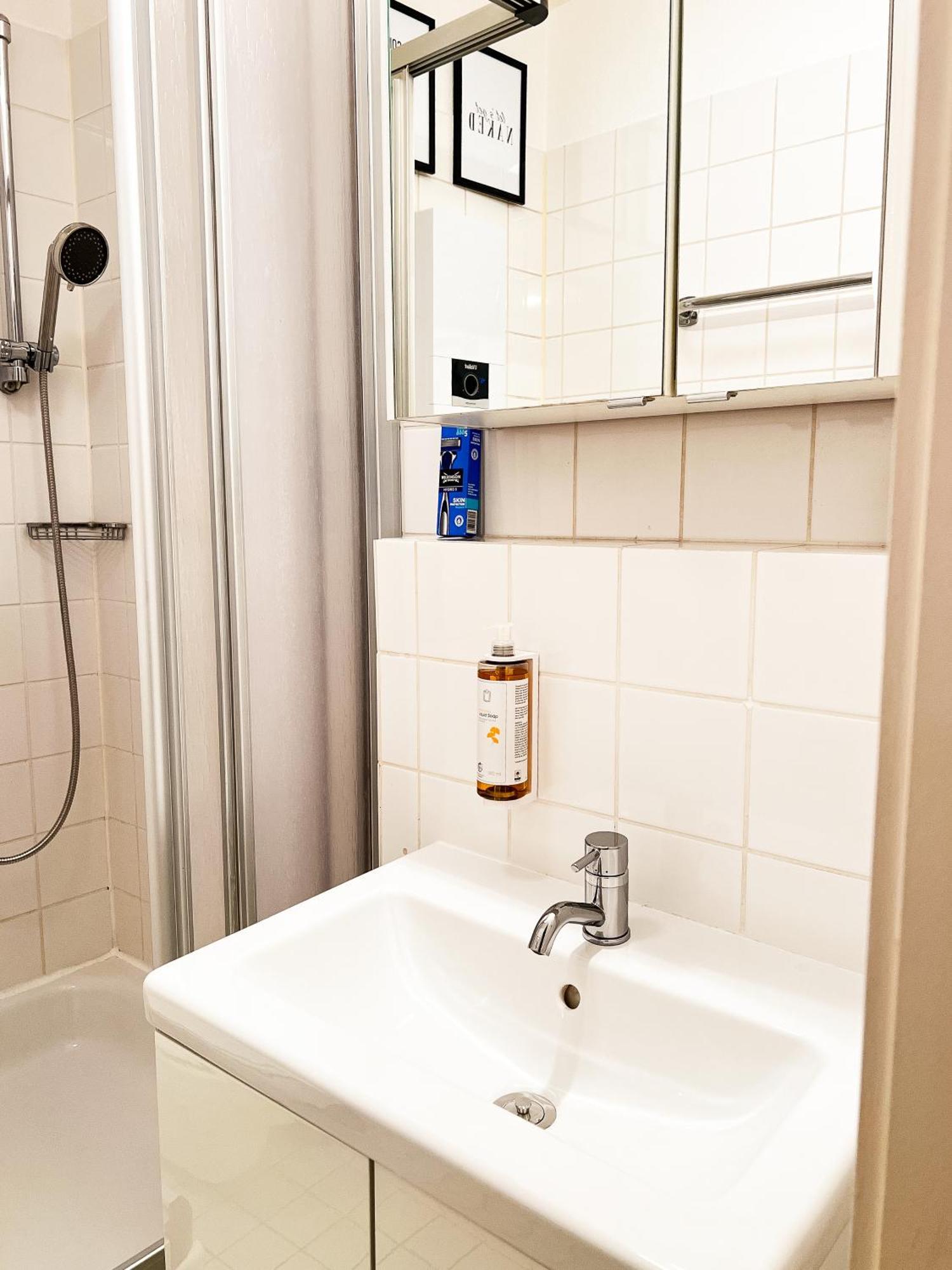 Qonroom - As Individual As You - Oeynhausen City باد اوينهاوسن الغرفة الصورة